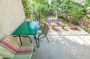 thumbnail: Balcony
