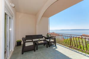 thumbnail: Terrace/patio