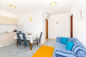 thumbnail: Living room