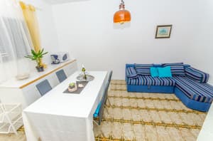 thumbnail: Living room