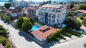 thumbnail: Front of property