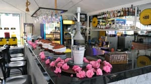 thumbnail: Bar (on property)