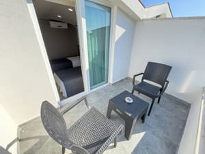 thumbnail: Terrace/patio