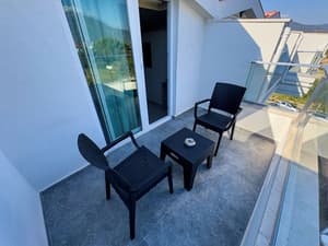 thumbnail: Terrace/patio