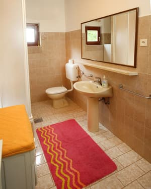 thumbnail: Bathroom