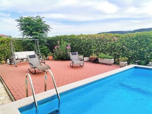 thumbnail: Outdoor pool