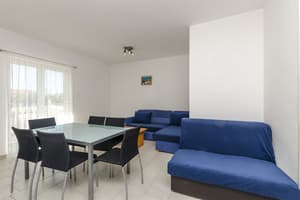 thumbnail: Living room