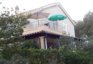 thumbnail: Exterior