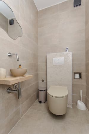 thumbnail: Bathroom