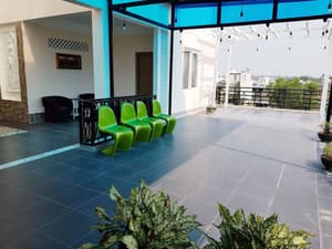 thumbnail: Interior