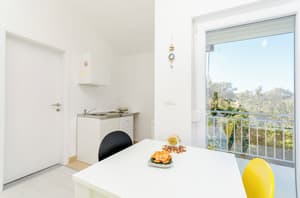 thumbnail: Balcony
