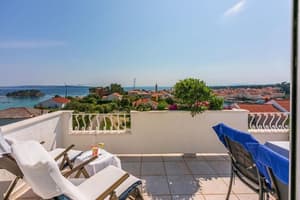 thumbnail: Terrace/patio