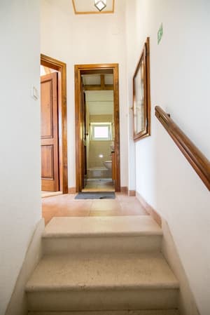 thumbnail: Hallway