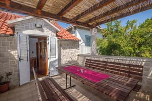 thumbnail: Terrace/patio
