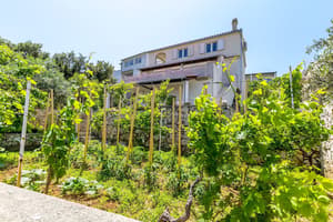 thumbnail: Exterior