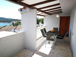 thumbnail: 650361183.jpg