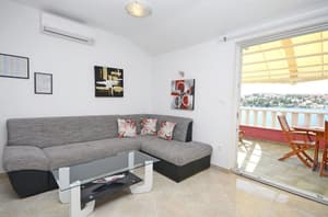 thumbnail: Living room