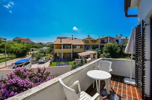 thumbnail: Balcony