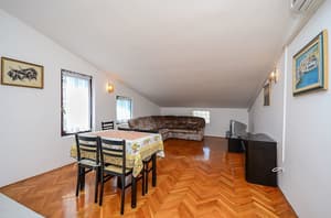 thumbnail: Living room