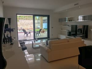 thumbnail: Interior detail