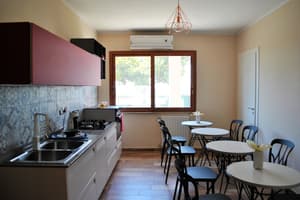 thumbnail: Breakfast area