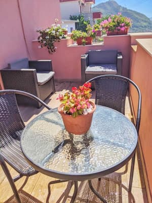 thumbnail: Balcony