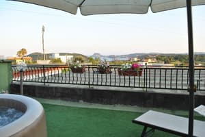 thumbnail: Garden view