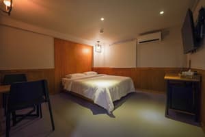 thumbnail: Room