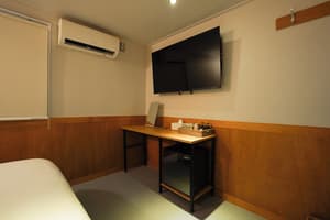 thumbnail: Room