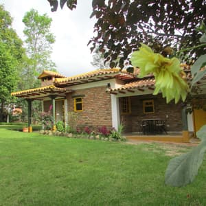 thumbnail: Property grounds