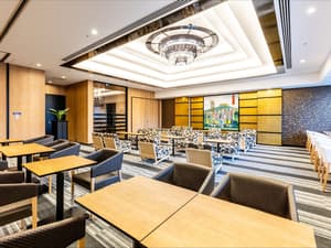 thumbnail: Breakfast buffet