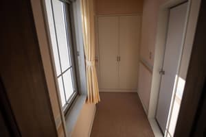 thumbnail: Interior
