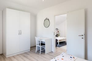 thumbnail: Interior detail