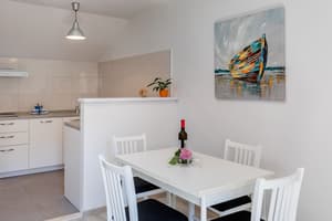 thumbnail: In-room dining