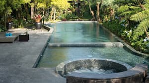 thumbnail: Outdoor pool