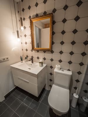 thumbnail: Bathroom