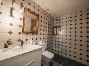 thumbnail: Bathroom
