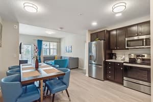 thumbnail: In-room dining