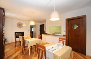 thumbnail: Dining