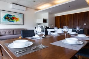 thumbnail: In-room dining