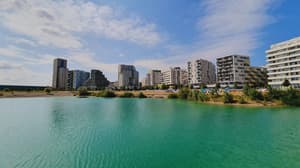 thumbnail: Lake