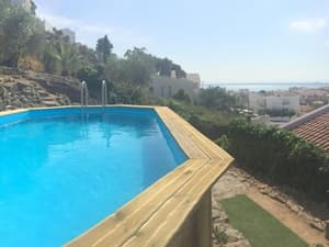 thumbnail: Outdoor pool
