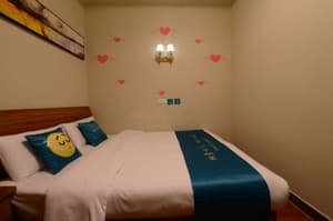thumbnail: Room