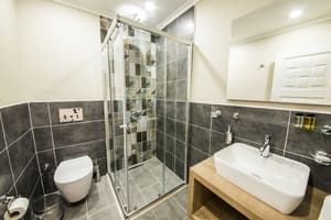 thumbnail: Bathroom