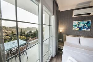 thumbnail: Balcony