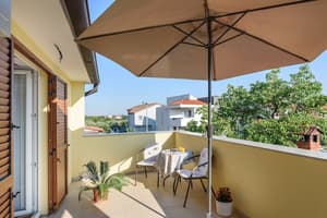thumbnail: Balcony
