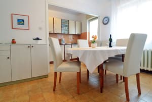 thumbnail: In-room dining