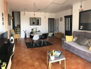 thumbnail: Living area