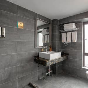 thumbnail: Interior