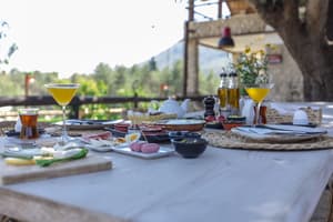 thumbnail: Breakfast area